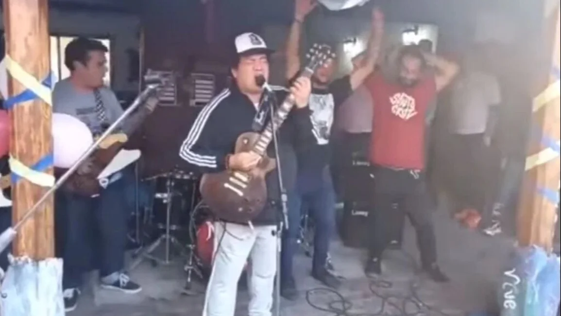 VIDEO. "El Pity" Álvarez volvió a cantar