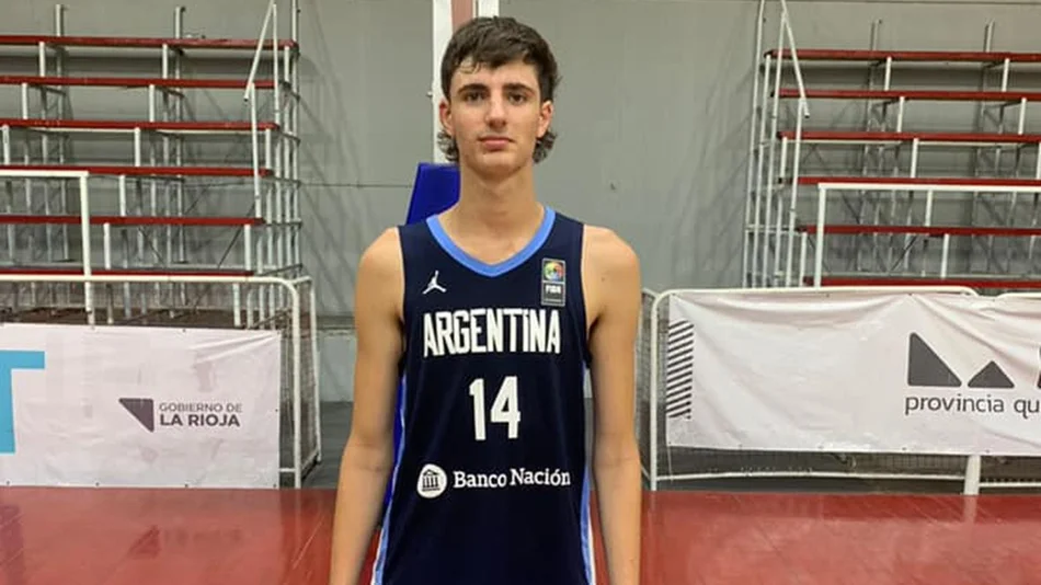 Un salteño, en un campus organizado por la NBA