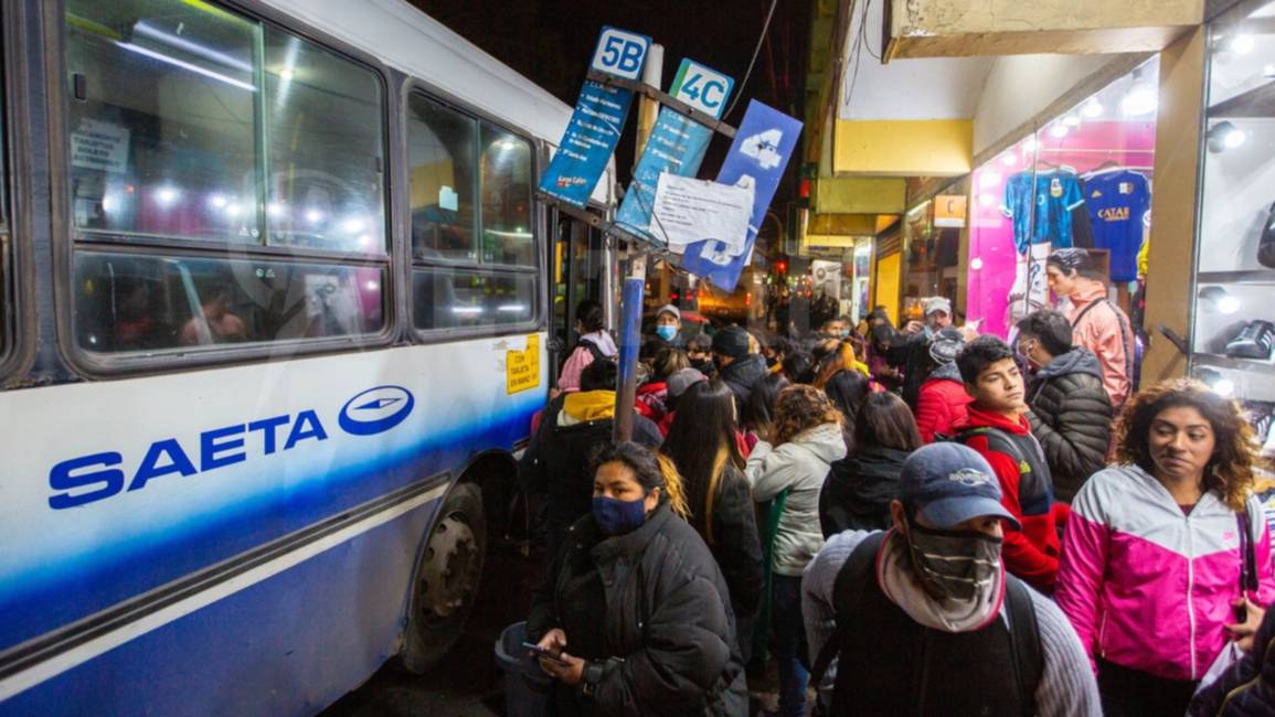 Se levantó el paro de la UTA y hoy habrá colectivos 