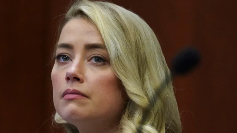 Agresiones de su padre y una dura infancia, los secretos que salieron a la luz de Amber Heard 