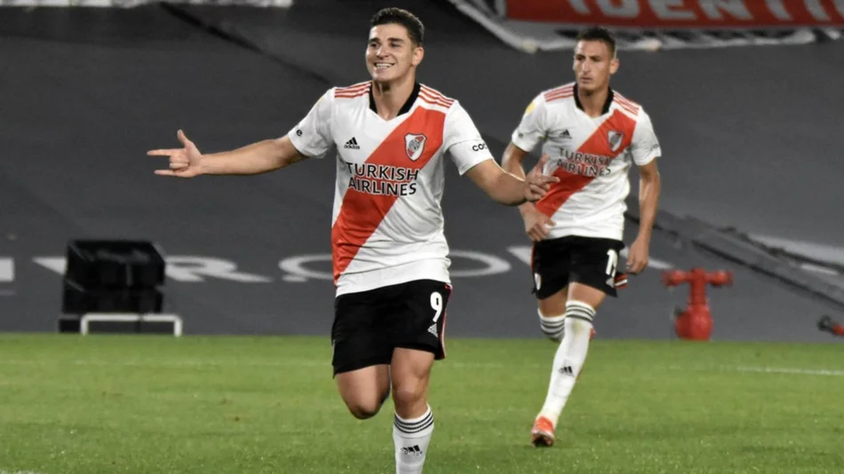 El COVID-19, otra vez  en el camino de River: con bajas, se juega su clasificación ante Colo Colo