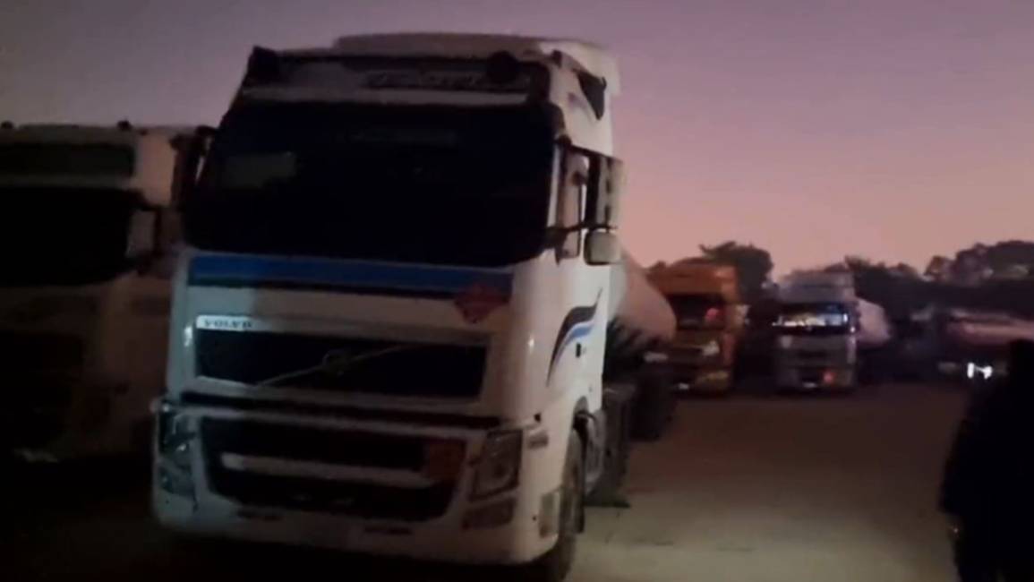 Cerca de medio centenar de camiones con gasoil pasan a diario a Bolivia