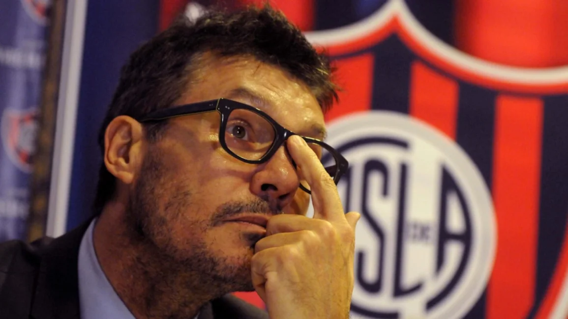 Tinelli formalizó su renuncia como presidente de San Lorenzo