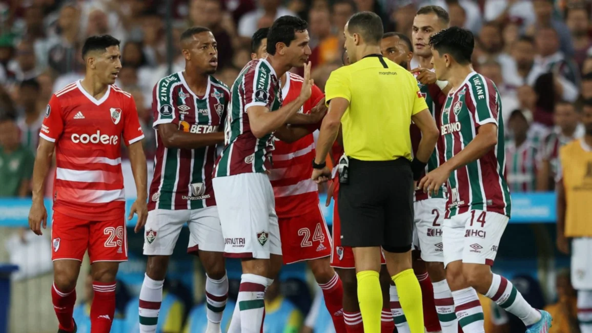 River, obligado a rearmarse tras el papelón histórico en la Copa Libertadores