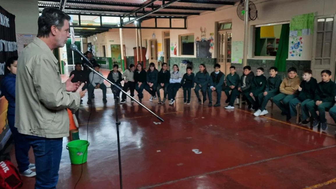  Apuntan a los niños como agentes de cambio para prevenir el dengue