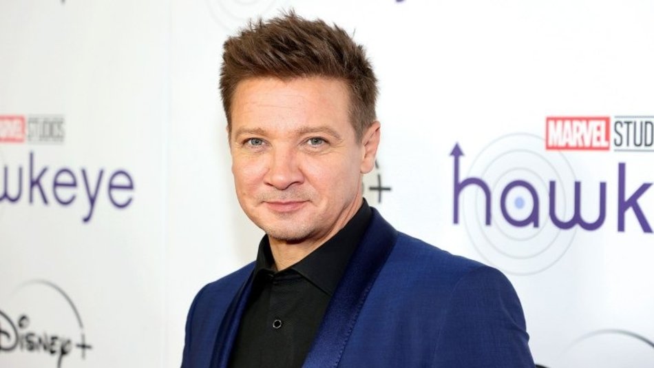 VIDEO. Así se recupera Jeremy Renner: el actor compartió nuevos videos 