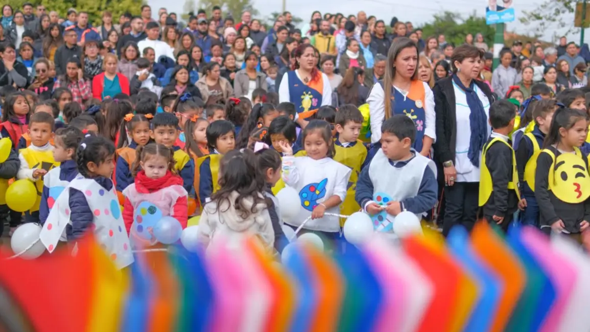 La escuela Mariano Moreno festejó 50 años