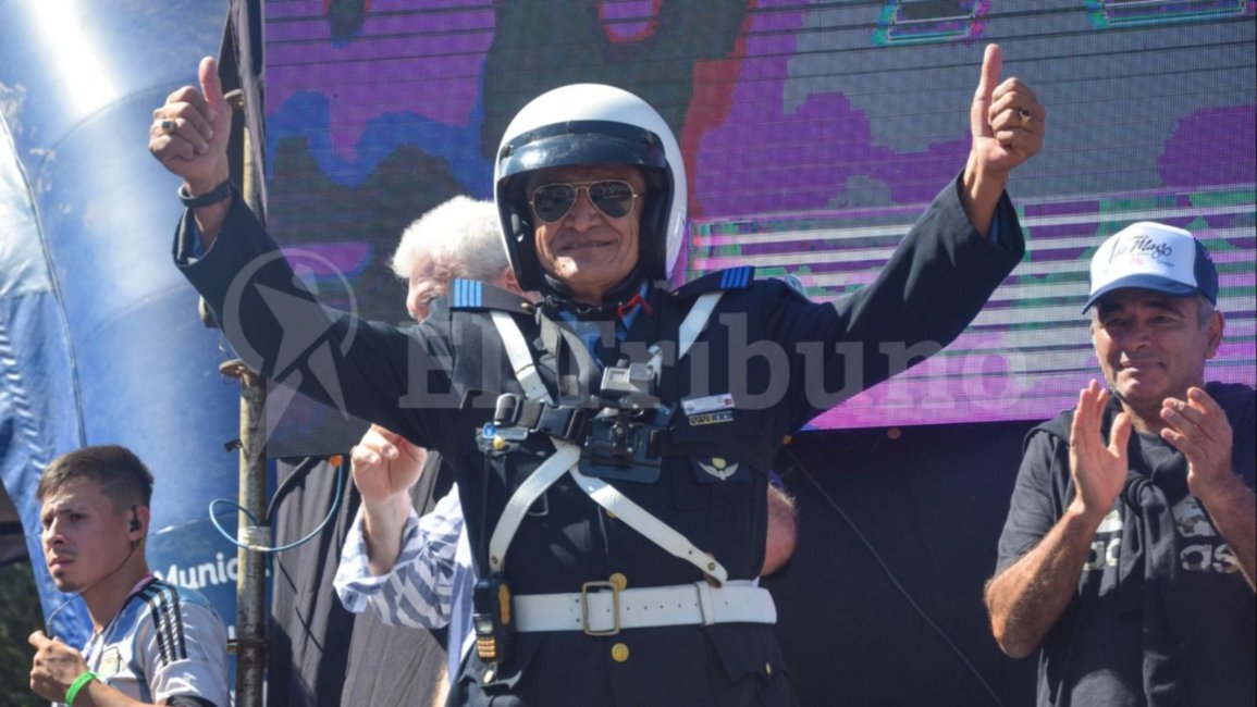 VIDEOS. Clásica 1º de Mayo: reconocieron a un motorista y el mural de cada año en la carrera más antigua del país