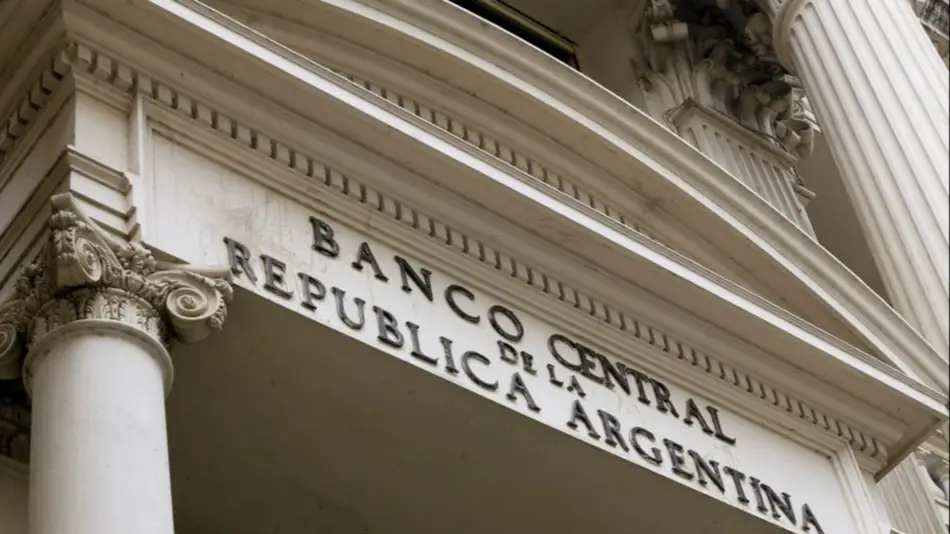 El Banco Central bajó la tasa de interés de 60 a 50%