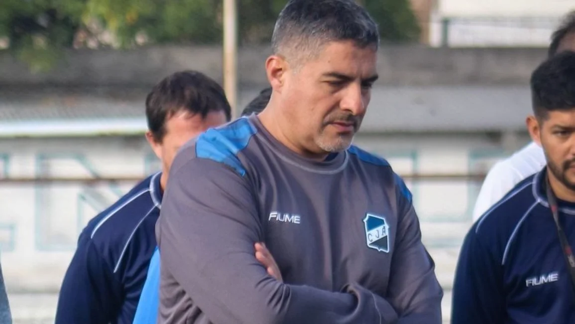 El Buitre Espeche define  el equipo de Juventud