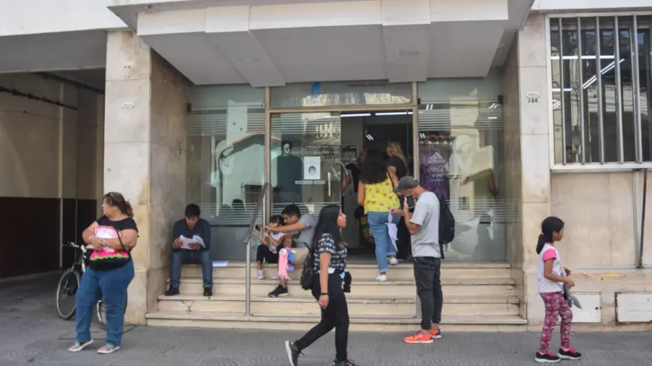 Trabajadores de la salud de clínicas y sanatorios realizarán quites de colaboración 