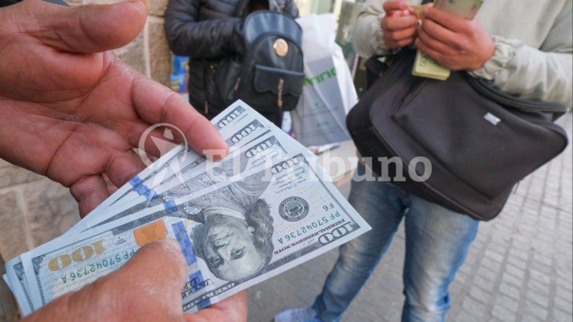 El dólar blue en Salta sorprende con una fuerte baja: a cuánto cerró en la semana