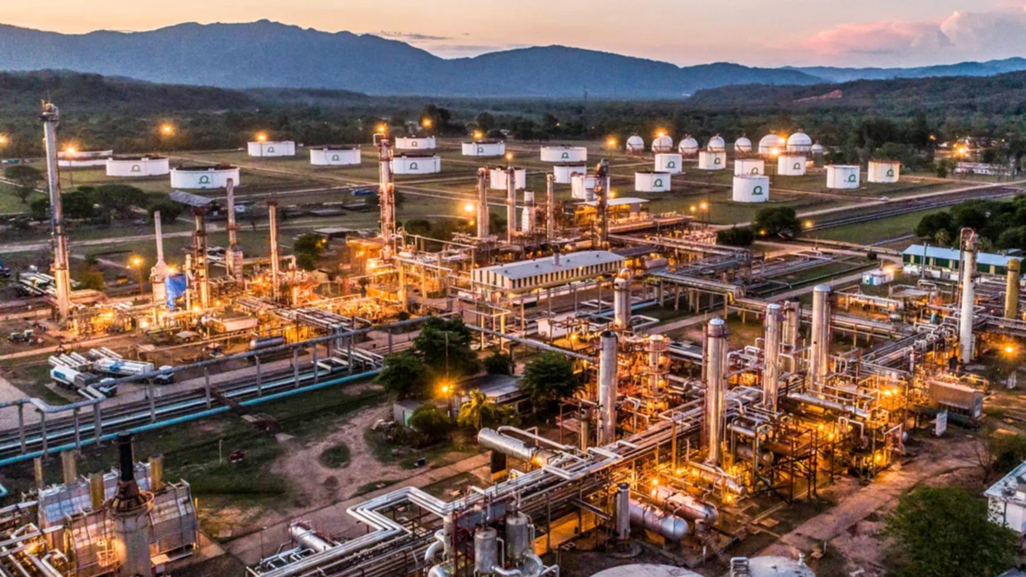 Mesa de diálogo por el cierre de la refinación en el norte