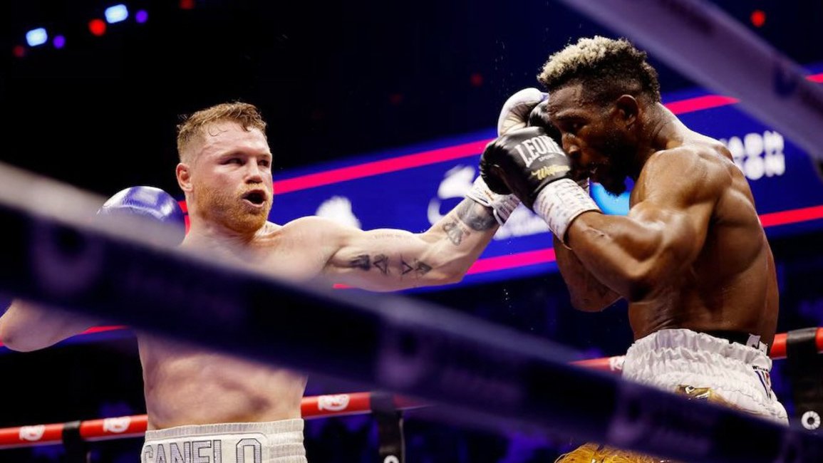 Canelo no perdona: venció a Scull y se consagró campeón indiscutido