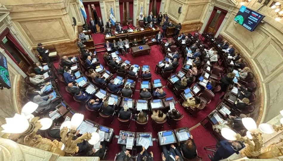 El Senado no aprobó la ley de Ficha Limpia y Cristina podrá ser candidata- El Senado no aprobó la ley de Ficha Limpia y Cristina podrá ser candidata
