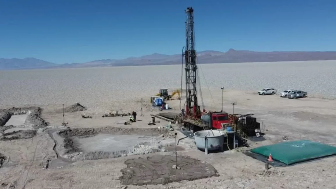 Bajan la tasa minera para incentivar las inversiones