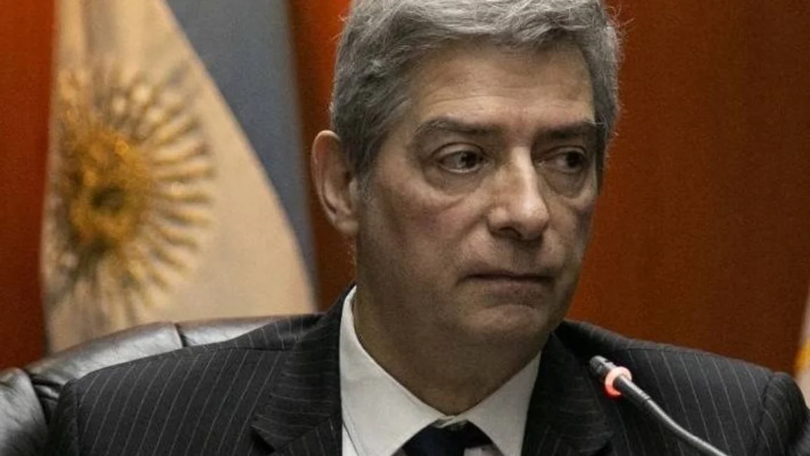 Intentaron hackear el celular del juez Rosatti