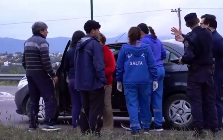 Doble choque en cadena en Circunvalación Oeste deja un herido y colapsa el tránsito- Doble choque en cadena en Circunvalación Oeste deja un herido y colapsa el tránsito