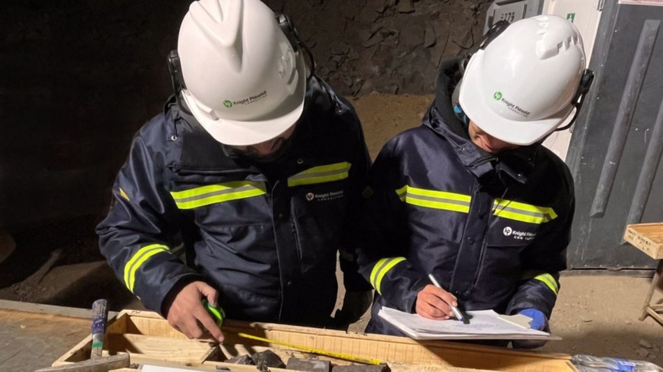 Capacitación con inteligencia artificial: la Fundación Roberto Romero lanza un curso pionero en inglés técnico para minería