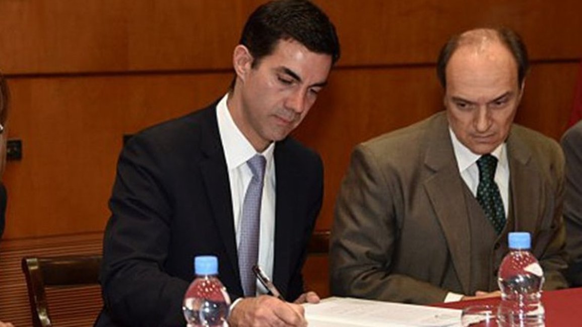 Otro dura objeción a la continuidad de López Viñals en la Corte