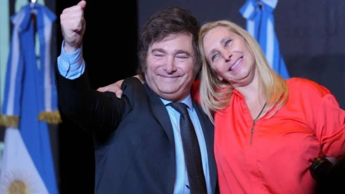 Levantan el secreto fiscal y bancario de Javier y Karina Milei