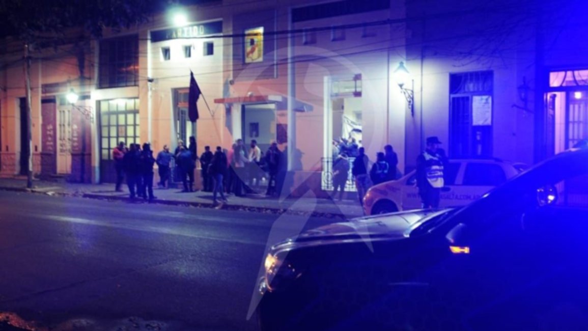 Un grupo de afiliados se presentó al PJ y pidió el fin de la intervención