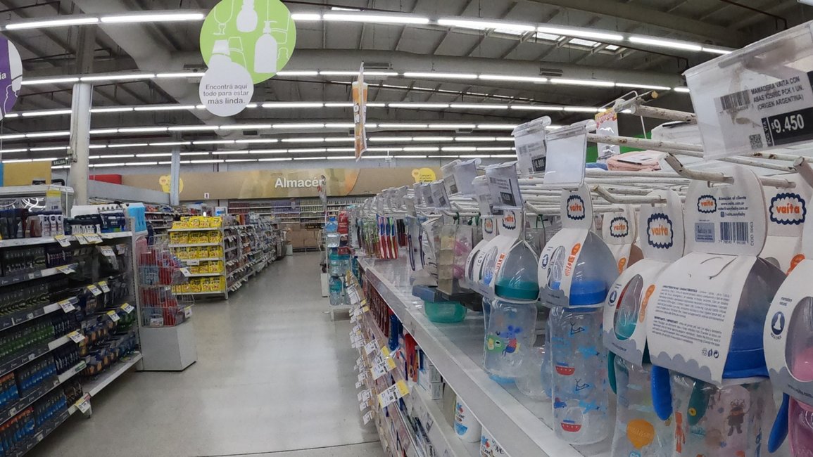 Almacenes y ferias, el desafío para los súper