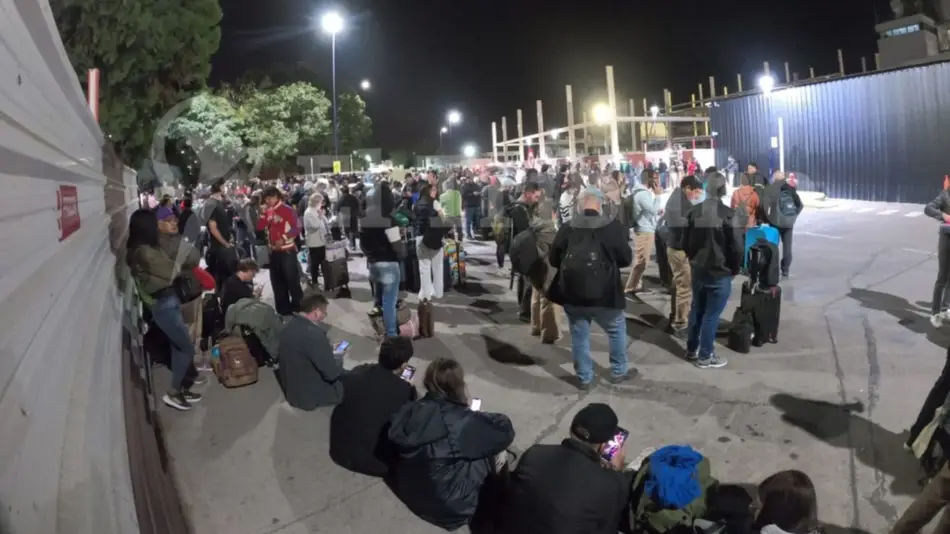 Falsa amenaza de bomba en el aeropuerto de Salta: se activó el protocolo y generó una evacuación preventiva