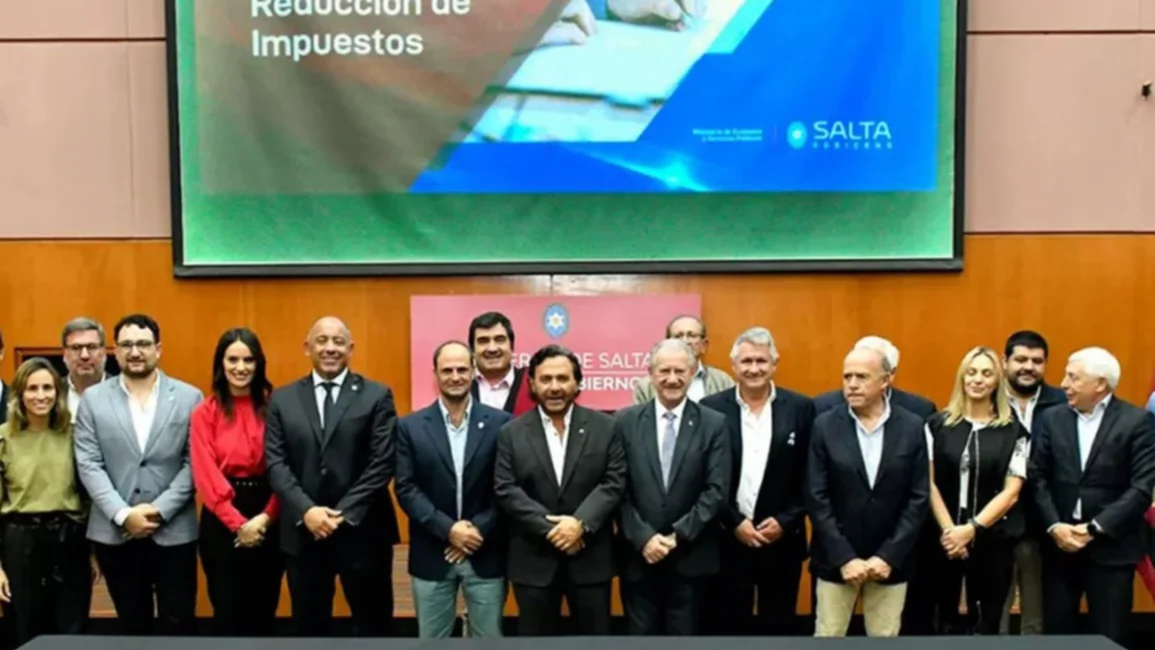 Anunciaron una baja de impuestos para el comercio, hotelería y gastronomía