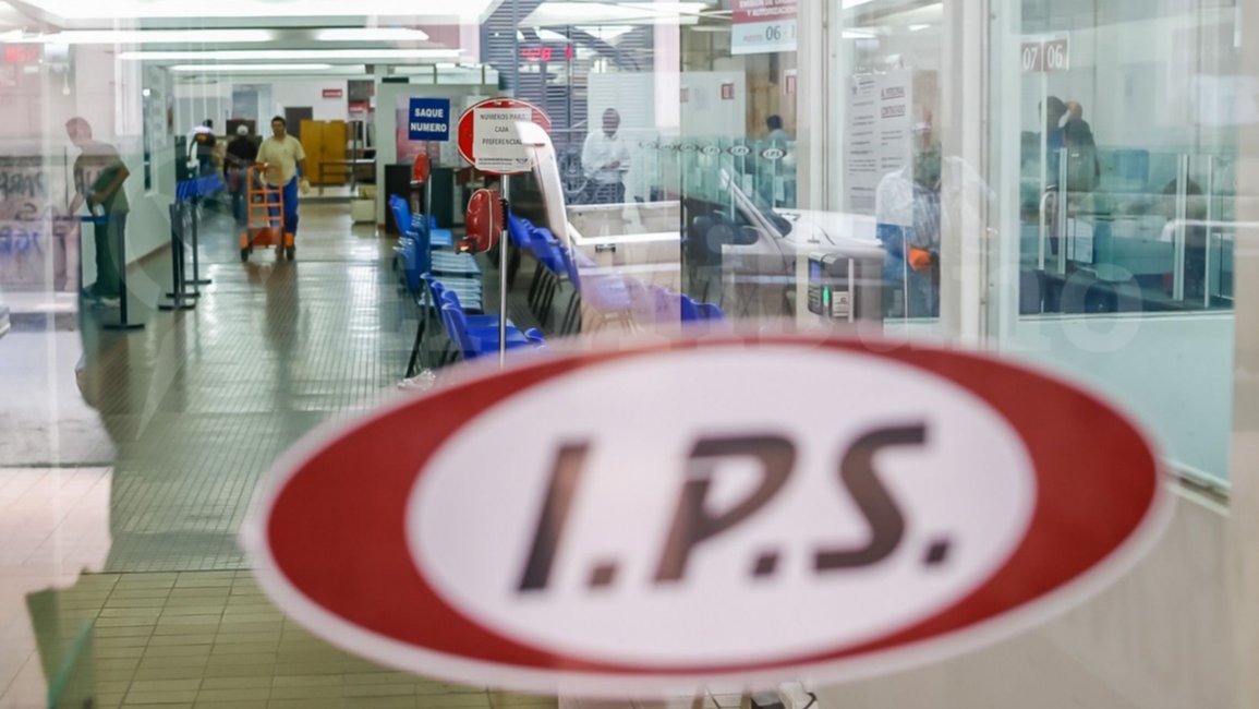 Senadores revisan el proyecto que excluye a jubilados del IPS