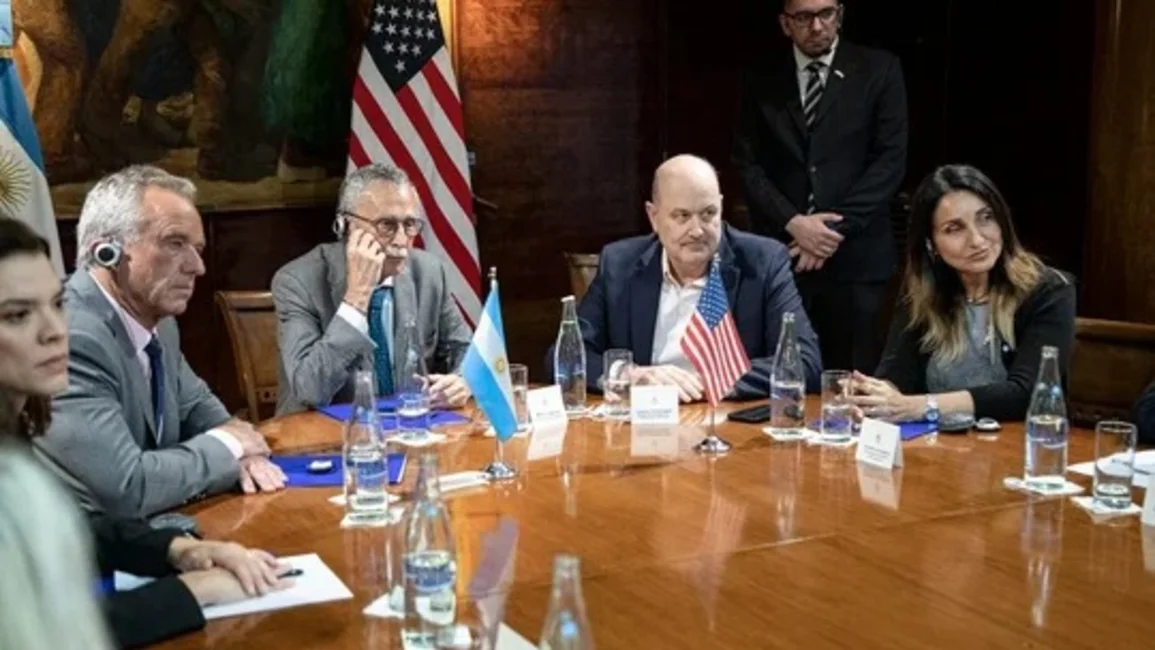 El Gobierno confirmó su retiro de la OMS y la reforma sanitaria