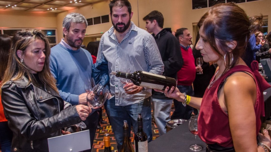 Glamour y sabores en la primera noche de la Chachingo Wine Fair en Salta