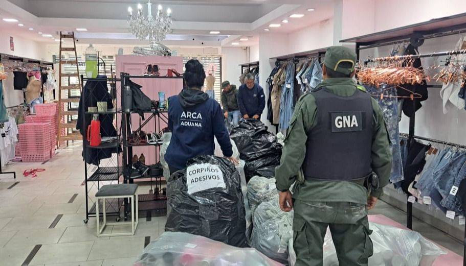 VIDEO. Contrabando y lavado: secuestraron más de $358 millones en ropa de contrabando- VIDEO. Contrabando y lavado: secuestraron más de $358 millones en ropa de contrabando