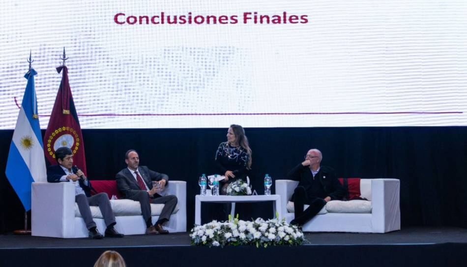 Mirando al futuro: UCASAL ya forma parte del Plan de Desarrollo Estratégico Salta 2050- Mirando al futuro: UCASAL ya forma parte del Plan de Desarrollo Estratégico Salta 2050