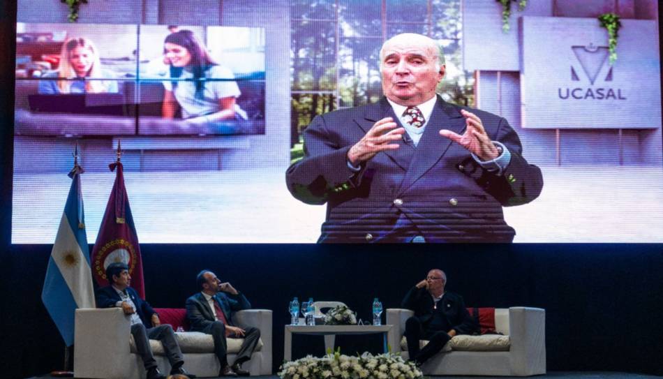 Mirando al futuro: UCASAL ya forma parte del Plan de Desarrollo Estratégico Salta 2050- Mirando al futuro: UCASAL ya forma parte del Plan de Desarrollo Estratégico Salta 2050