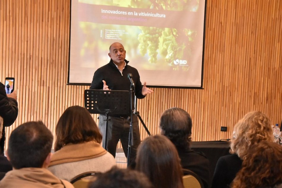 Presentaron en Cafayate el estudio “Innovadores en la Vitivinicultura del Noroeste Argentino”