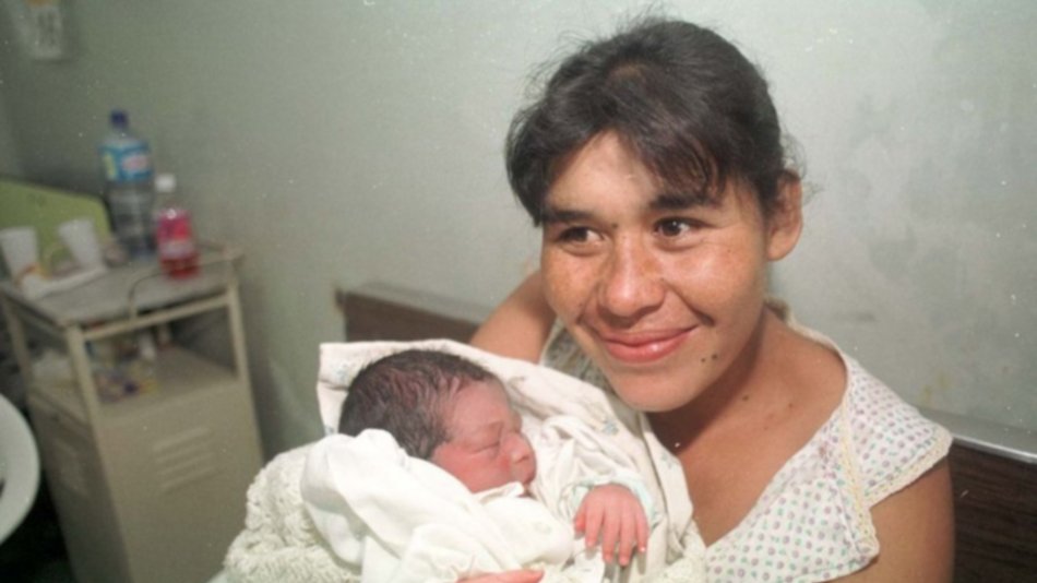 Cuba elimina transmisión de VIH y sífilis de madre a hijo
