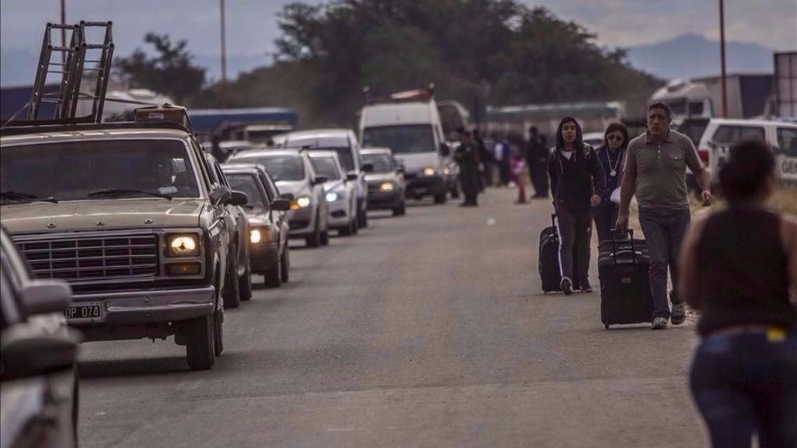 Los bagayeros se expresan desde la ruta 50. Video