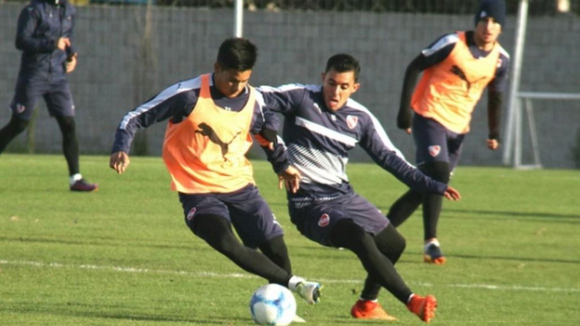 El postergado de la fecha 17, Defensa - Independiente, se jugará el jueves 