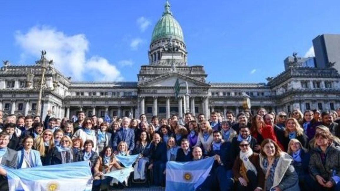 Por el momento, el rechazo a la legalización del aborto saca ventaja 