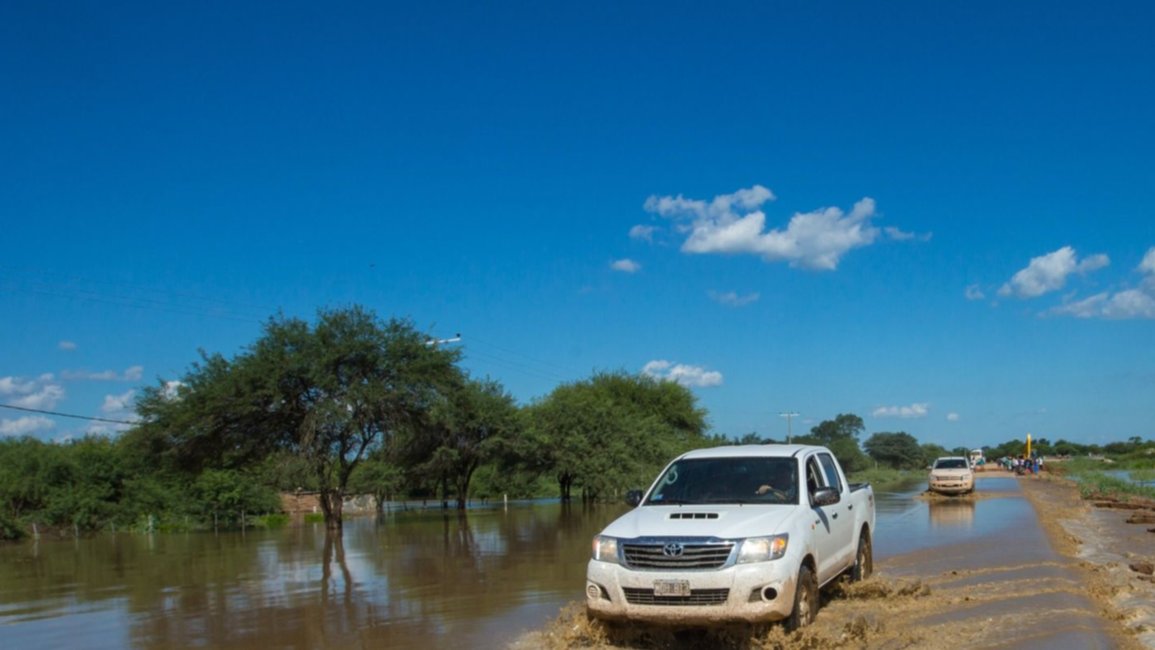 Roban a punta de pistola una Toyota  desde un lavadero de frontera