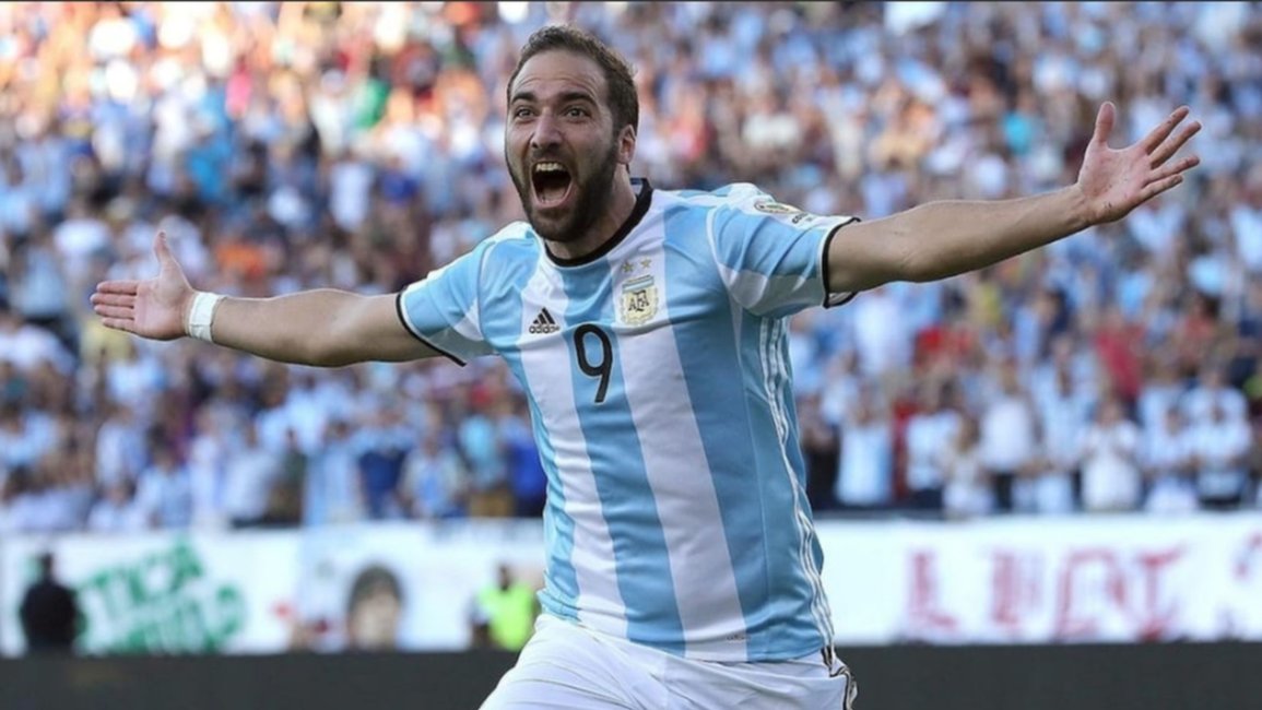 Regalarán tres empanadas por cada gol de Higuaín