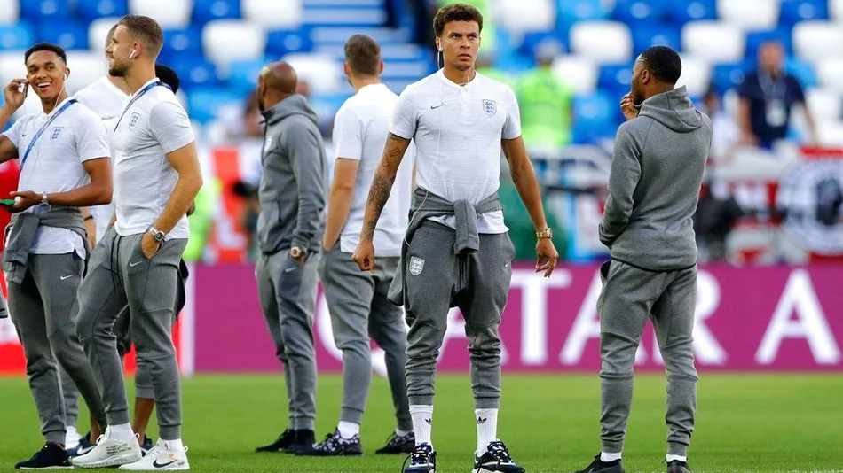 Bélgica derrotó a Inglaterra y se adueñó del grupo G