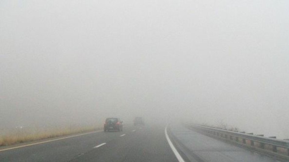 Mínima visibilidad en las rutas por la densa niebla que se asentó sobre Salta
