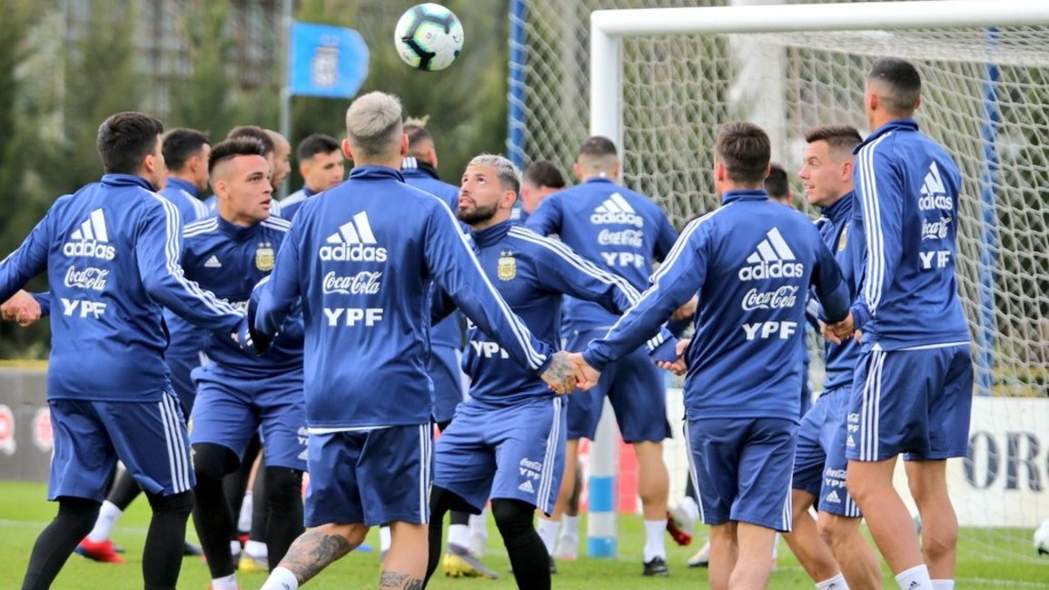 Ataja Armani y juegan Acuña y Matías Suárez frente a Nicaragua