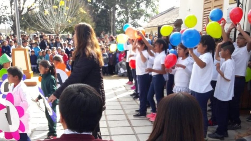Hoy, la comunidad rural celebró los 100 años de la escuela de La Falda