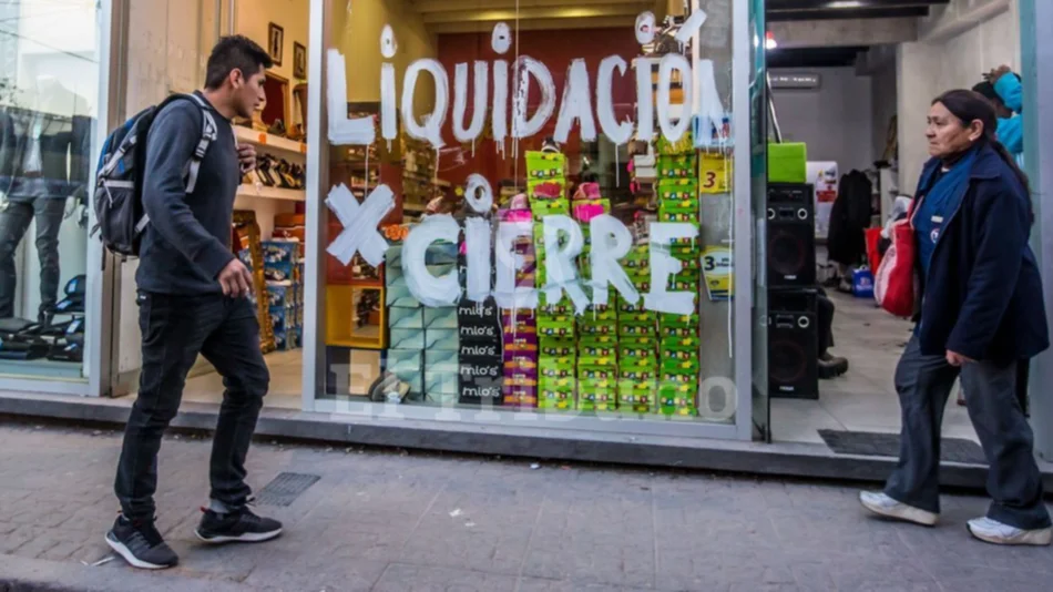 Cerraron 40 locales comerciales en el centro