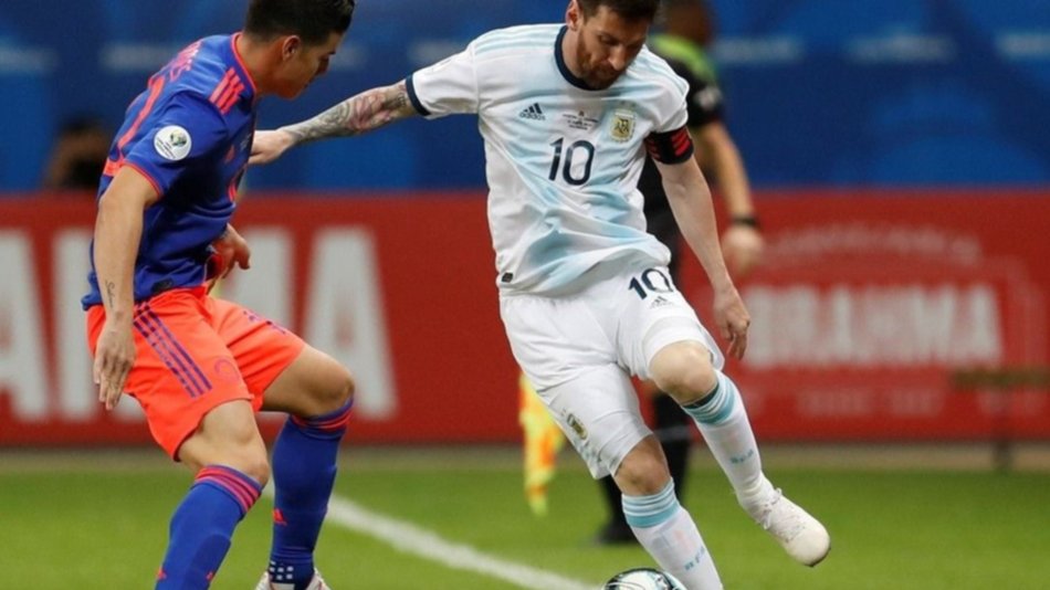 En su debut en la Copa América, Argentina cayó ante Colombia por 2 a 0