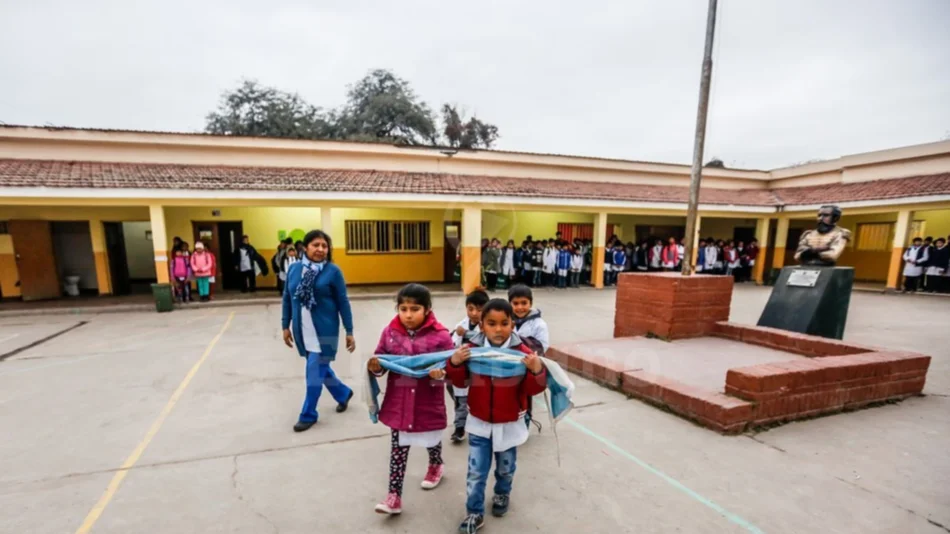 Centenario a pura fiesta en la escuela Reyes de Campos