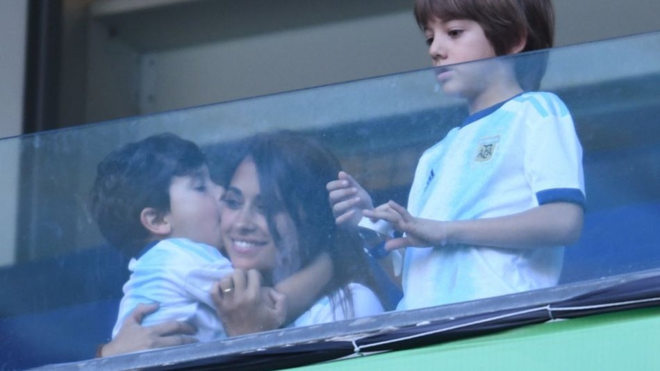 Messi tuvo una hinchada especial en la previa de su cumple